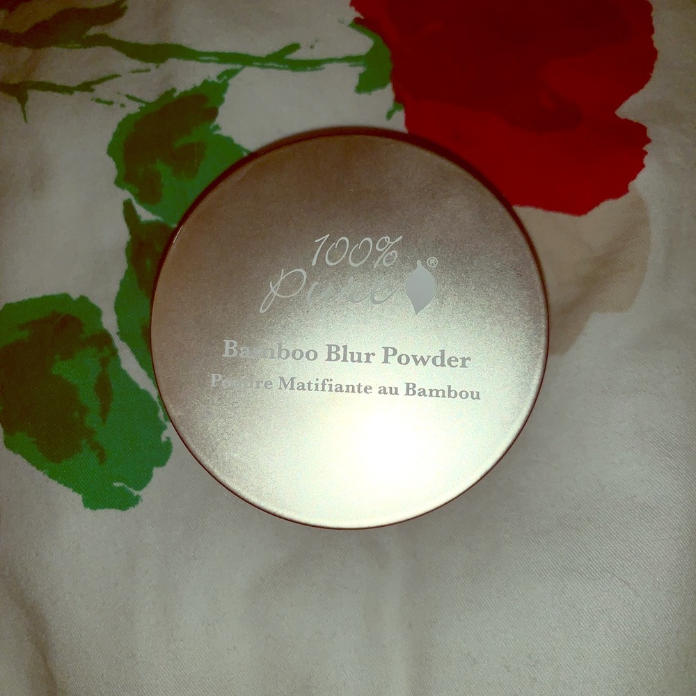 100 percent pure setting powder in shade light